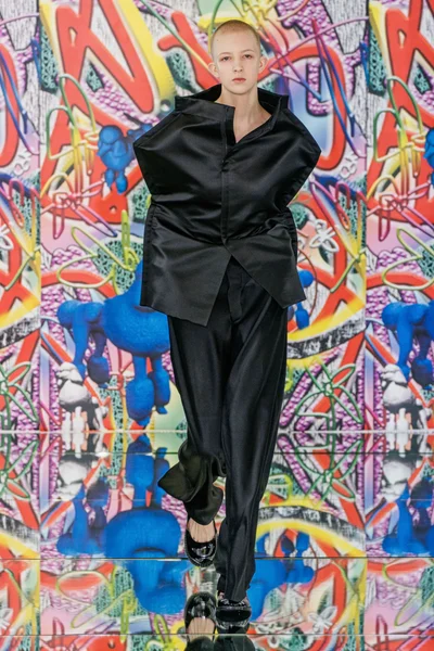 Look 33